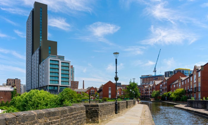 Fears of pandemic exodus from England’s cities prove unfounded