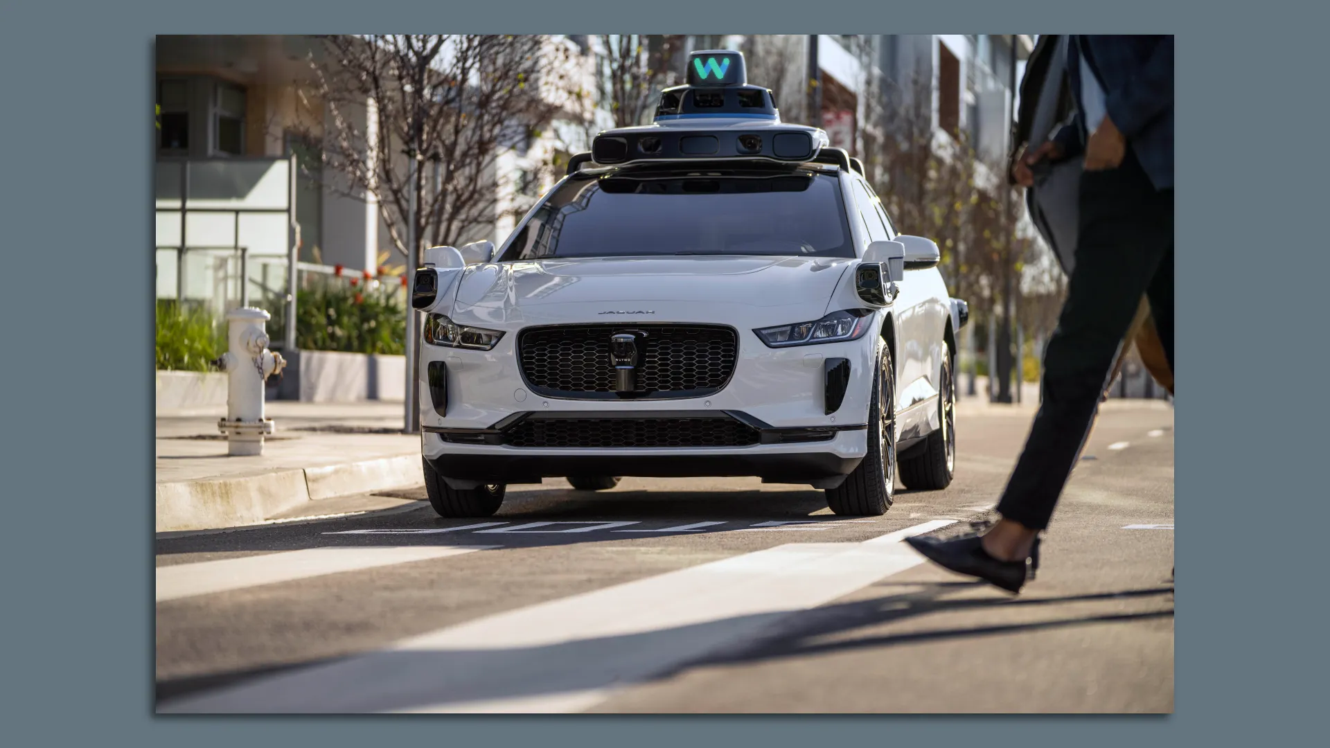 Waymo expands driverless rides across Phoenix Waymo expands driverless rides across Phoenix