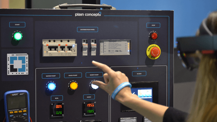 Plain Concepts Remote Assist: Perform maintenance tasks thanks to a virtual guide  through artificial intelligence and augmented reality Plain Concepts Remote Assist: Perform maintenance tasks thanks to a virtual guide  through artificial intelligence and augmented reality