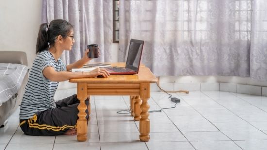 PODCAST 1×04 – How sustainable is a society within four walls?