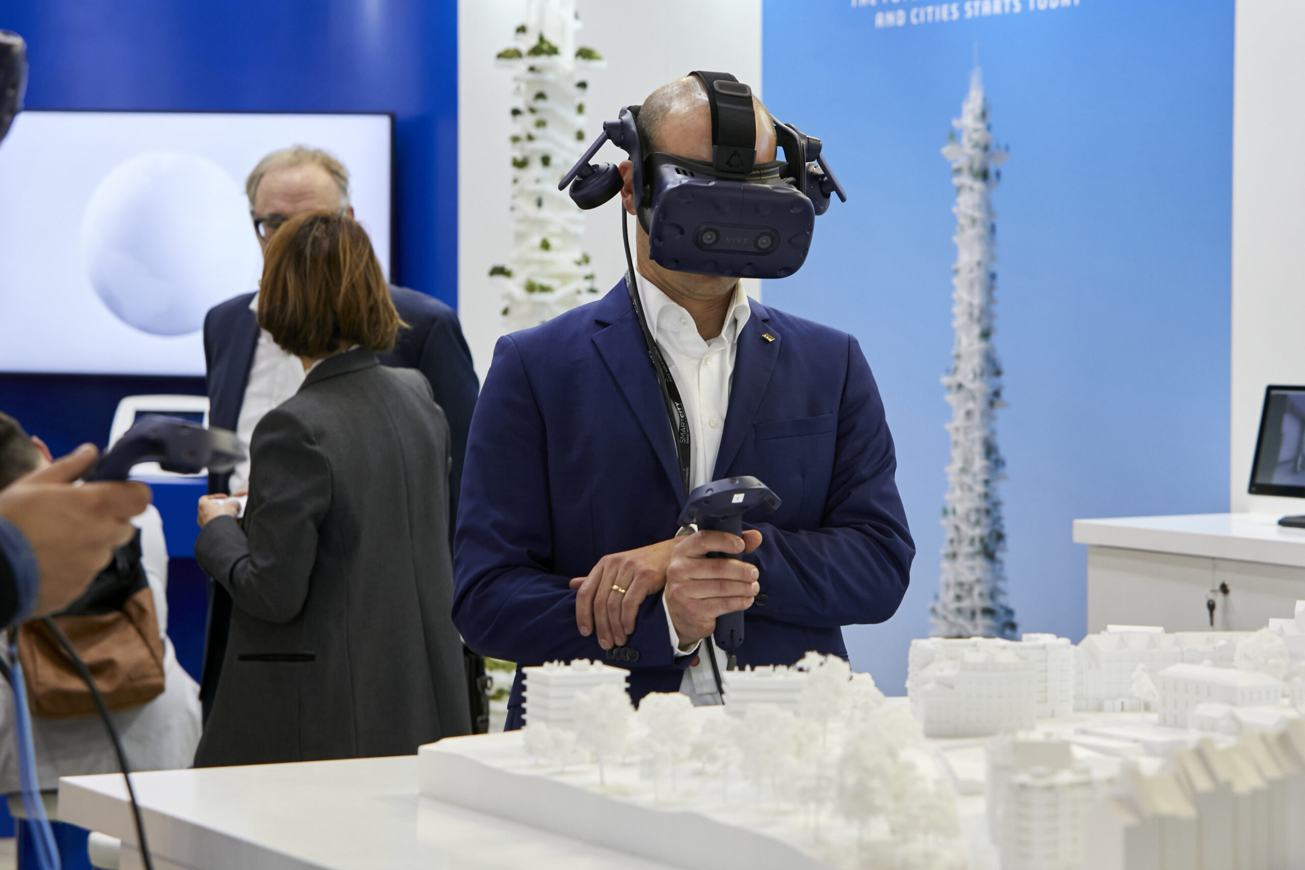 Dassault Systemes – Decision-Making Through VR Experiences Dassault Systemes – Decision-Making Through VR Experiences