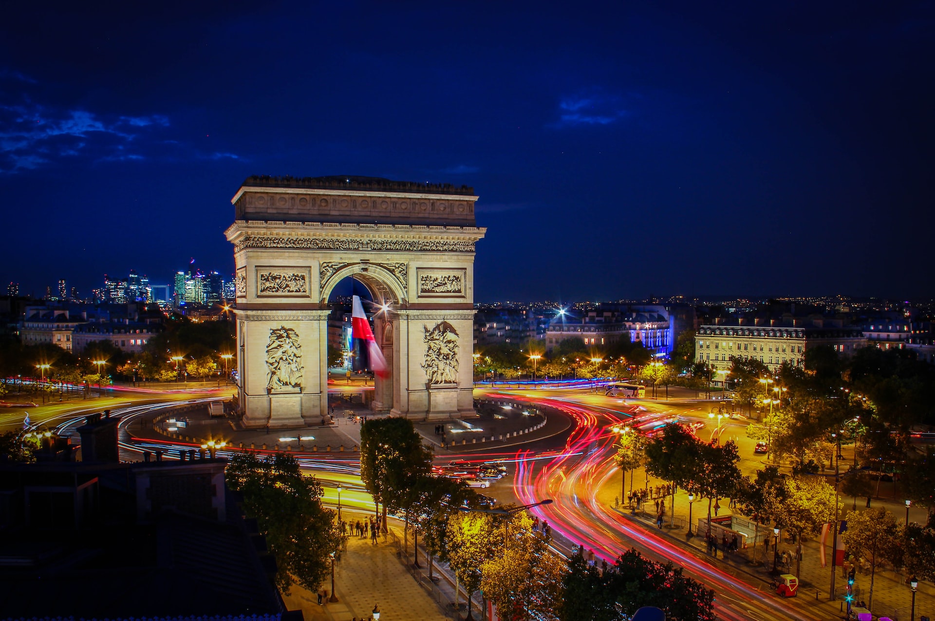 Cómo Haussmann saneó el ‘peligroso’ París de la antigüedad y sentó las bases del urbanismo moderno