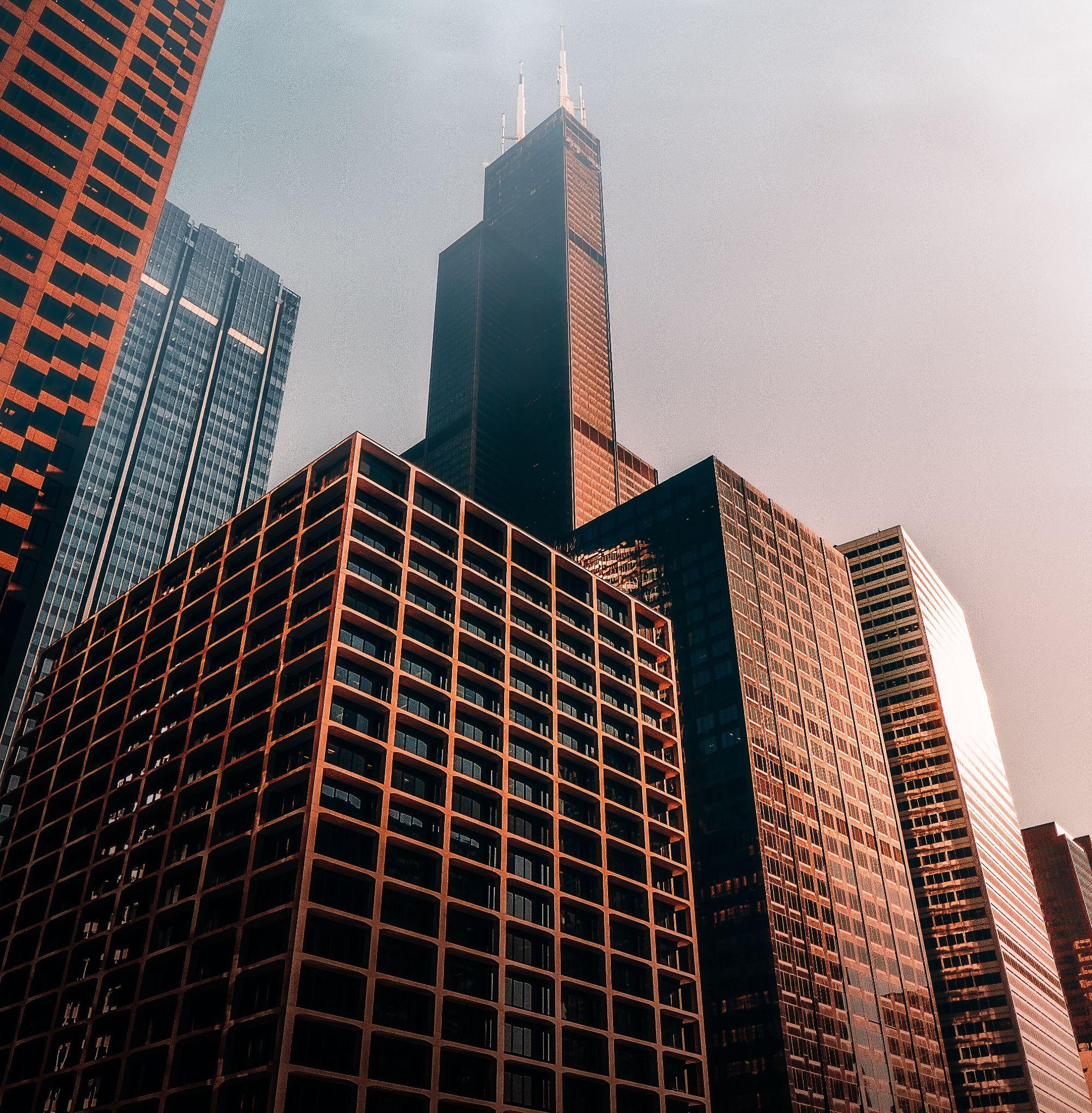 Willis Tower: a giant with numerous records and an interesting history